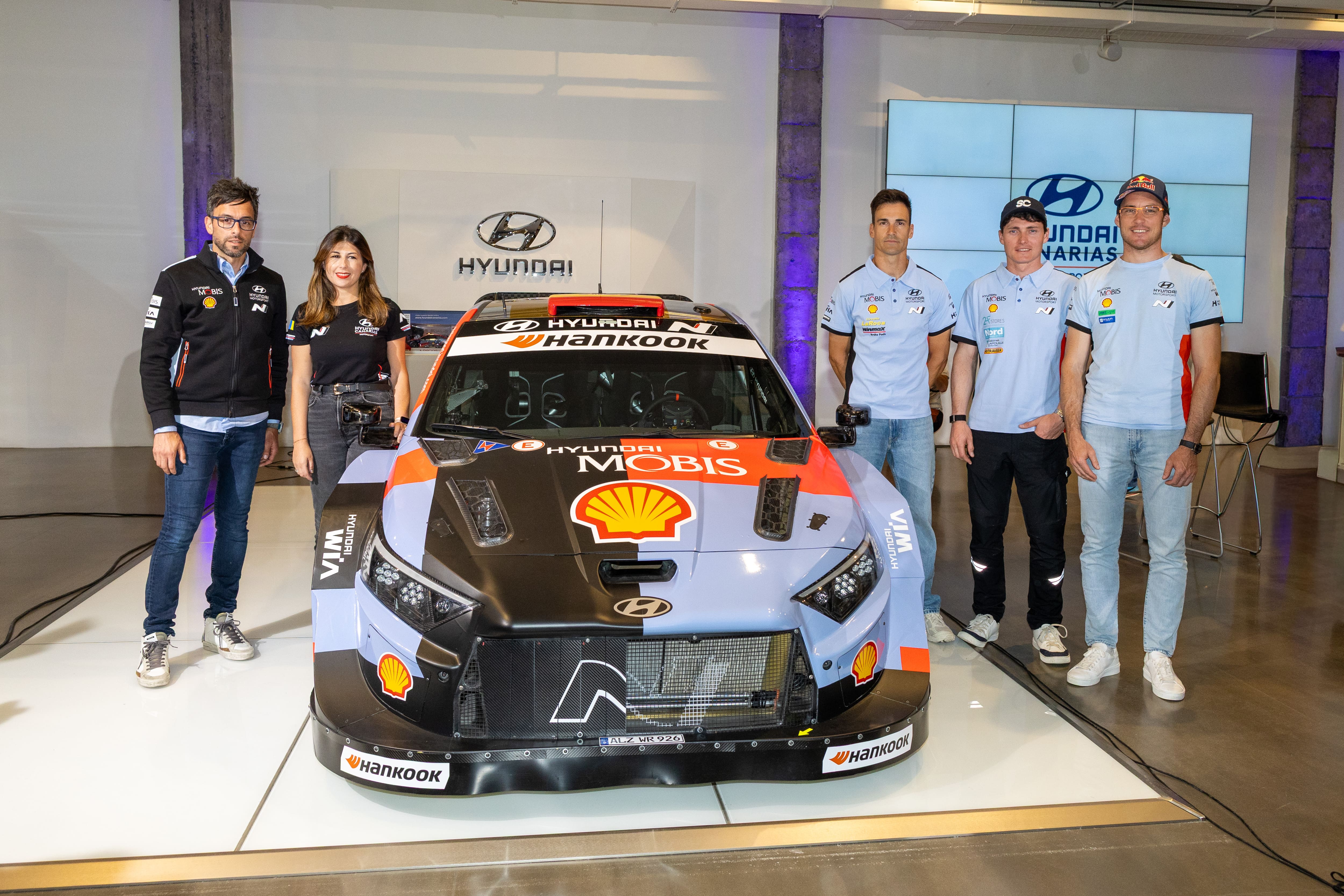 Hyundai desata la locura reuniendo a Neuville, Fourmaux y Sordo en la previa del Rally Islas Canarias