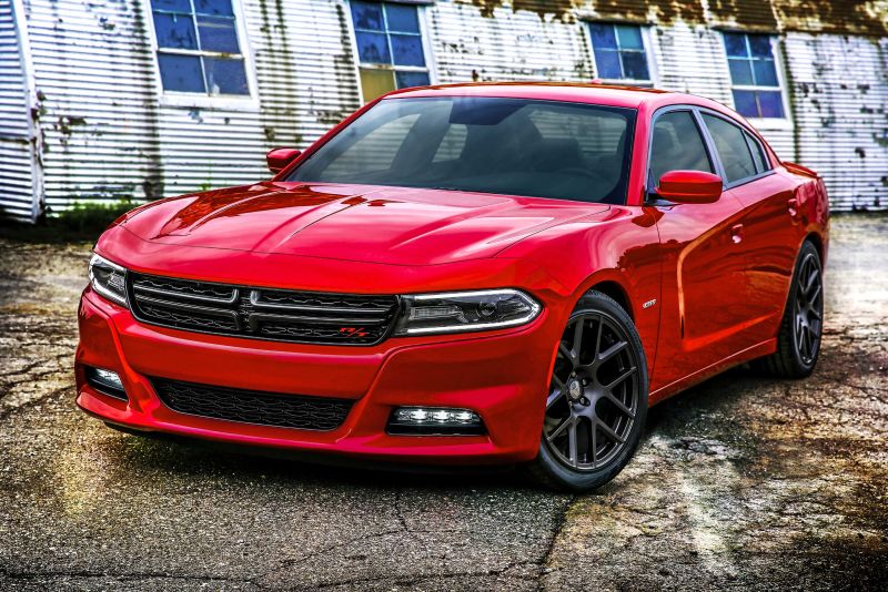 El Dodge Charger regresa a Europa con motores gasolina y eléctricos para iniciar una nueva era