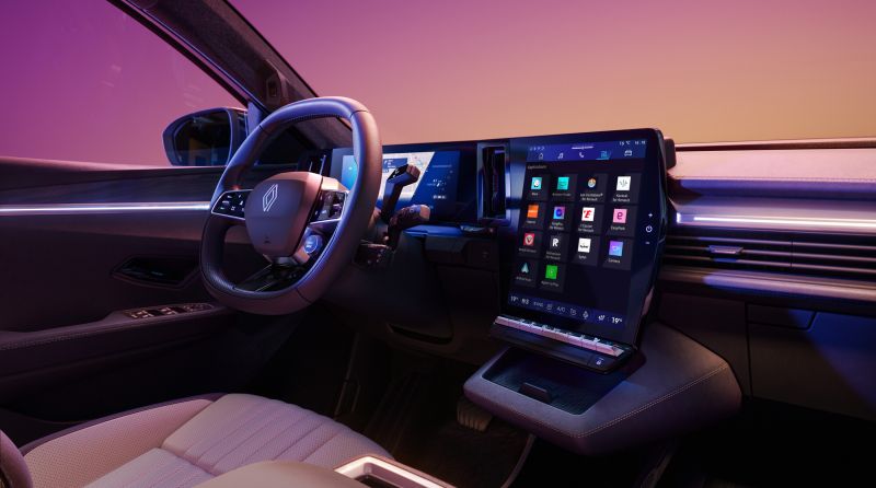 Renault actualiza el Scenic E-Tech Eléctrico con novedades en tecnología y equipamiento