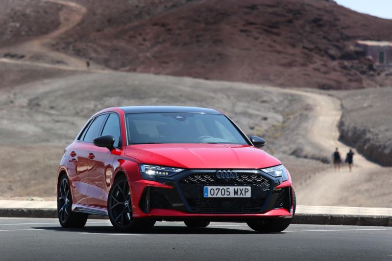 Probamos el nuevo Audi RS 3: más rápido, más eficaz y más purista que nunca