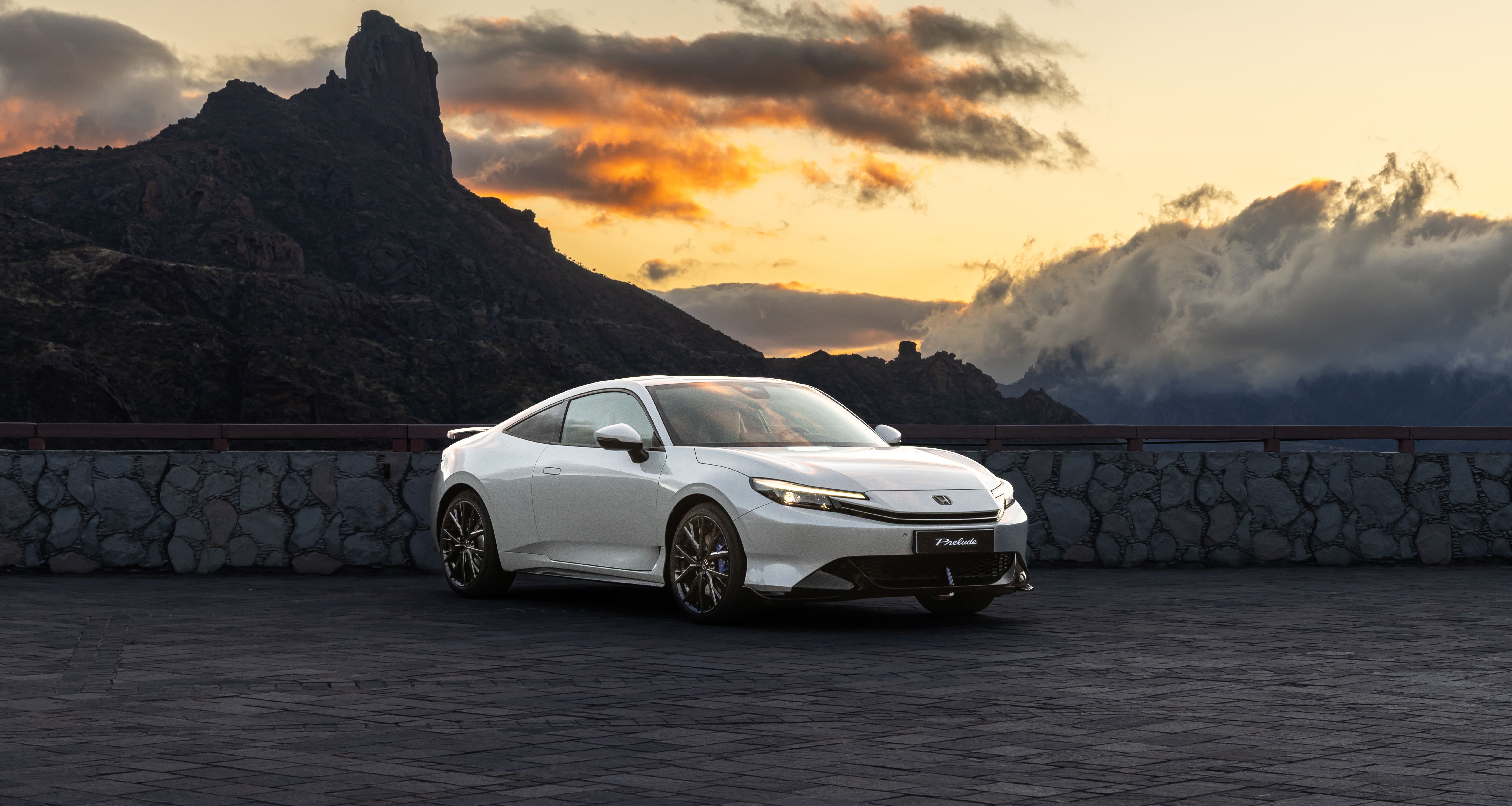 Renace el mito: el Honda Prelude regresa a Canarias convertido en un afilado coupé híbrido