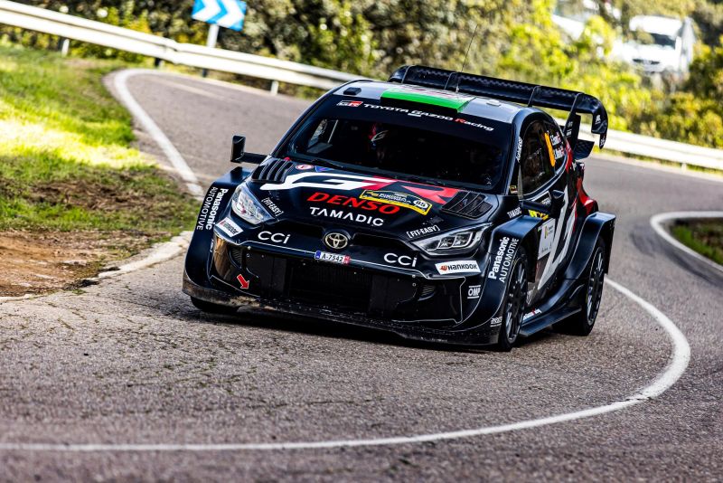 Toyota Gazoo Racing presenta su equipo para el Rally Islas Canarias 2025