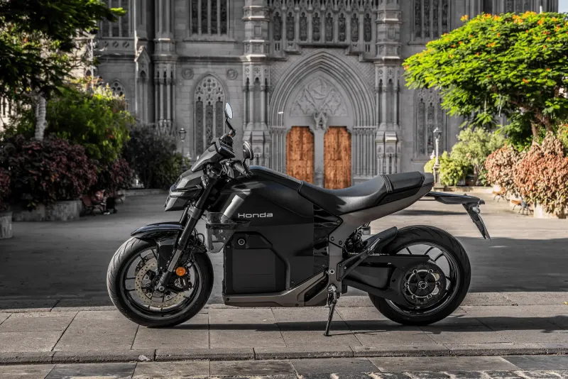 Honda WN7: la eléctrica que lleva las altas prestaciones a otro nivel llega a Canarias