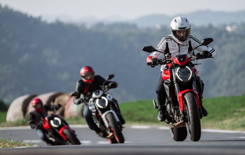 Ducati Monster 2026: pura esencia naked, ahora más ligera, tecnológica y emocionante