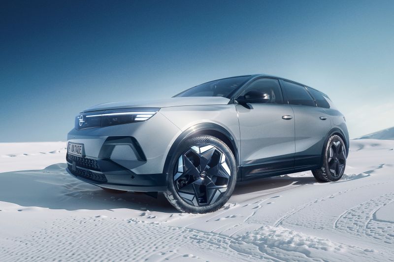 Opel desvela sus estrenos mundiales en la IAA Mobility 2025: Corsa GSE Vision Gran Turismo y nuevo Mokka GSE