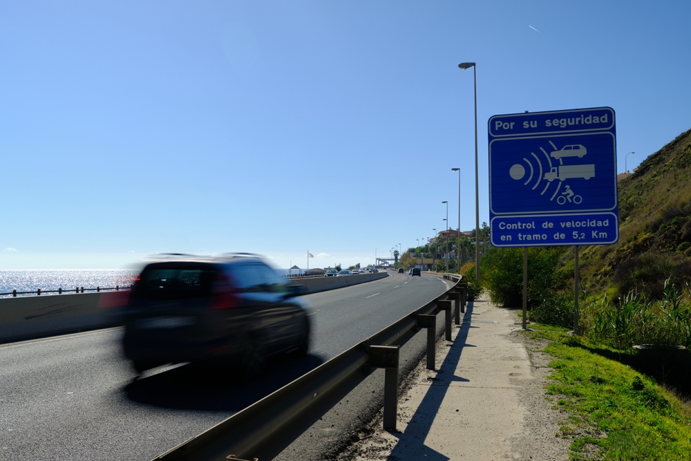 Radar de tramo en autopista